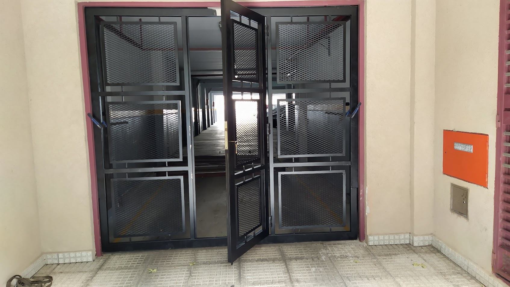 Portones Levadizos — foto 2